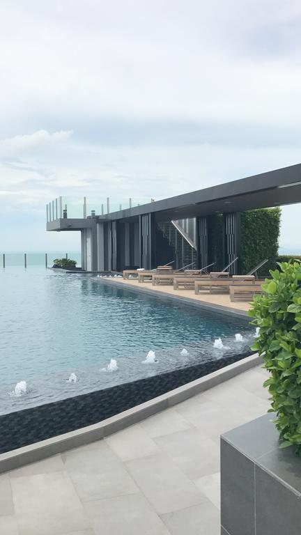 The Base Highfl Seaview Apartamento Pattaya Exterior foto